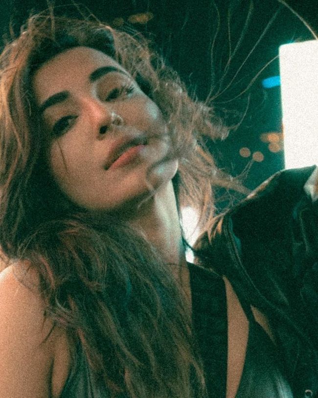 Staggering Glamour Show Of Parvati Nair In New York